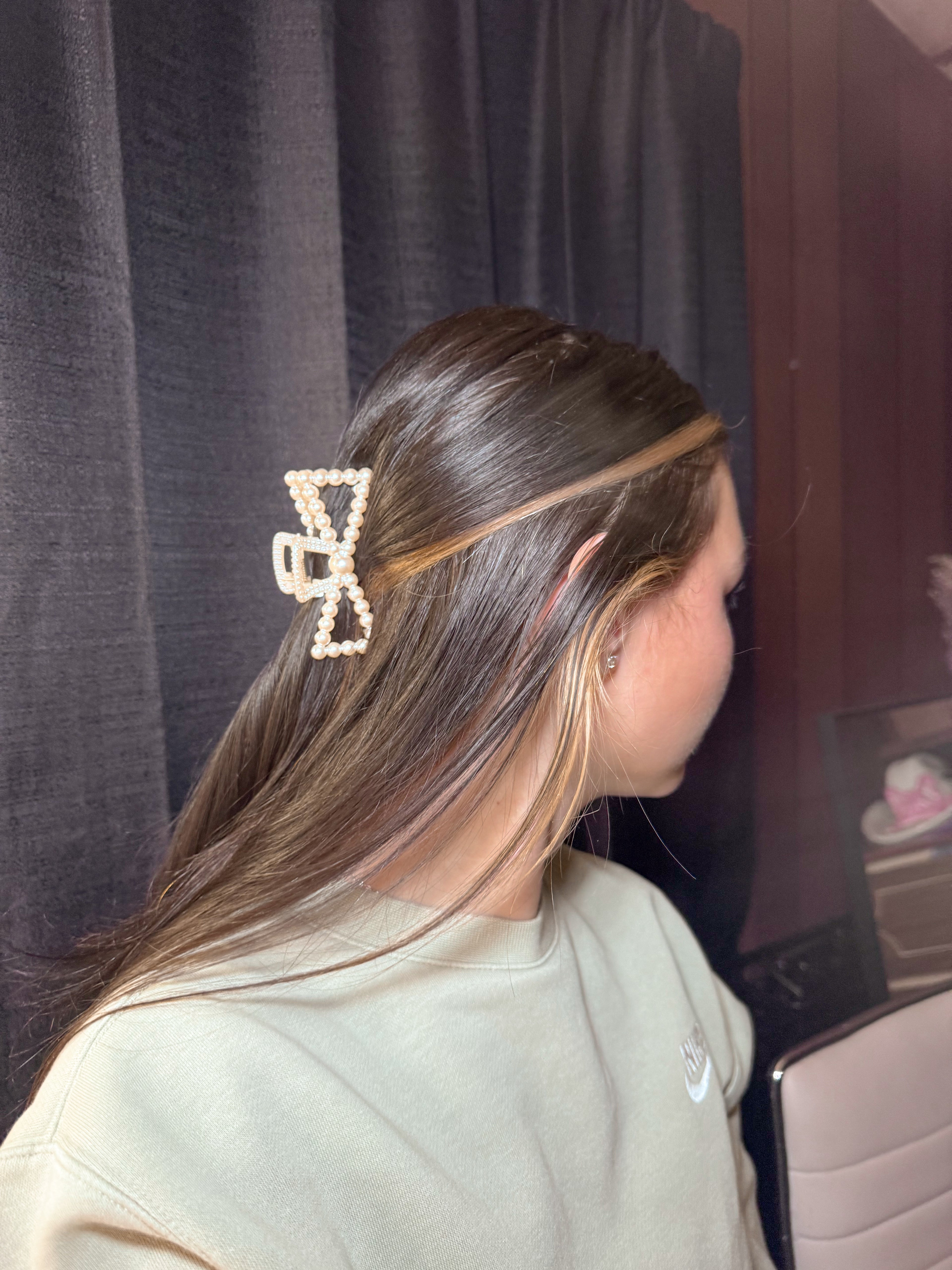 Pearl Claw Clips